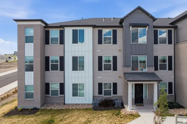 752 N Favreau Ln #V201, Saratoga Springs, UT 84045 - #3