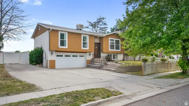 2809 W Gilbert Dr, Riverton, UT 84065 - #2