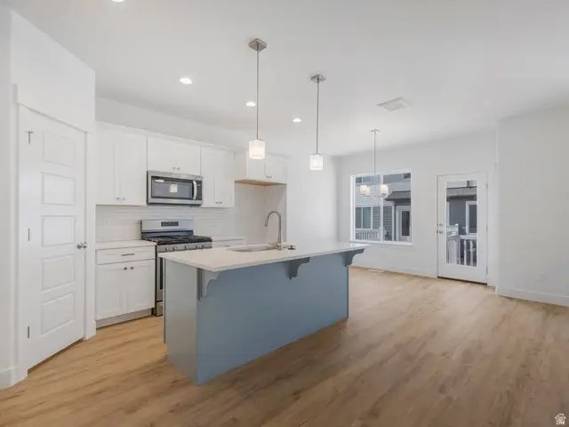 4628 W Boseman Ln S, Riverton, UT 84096 - #3