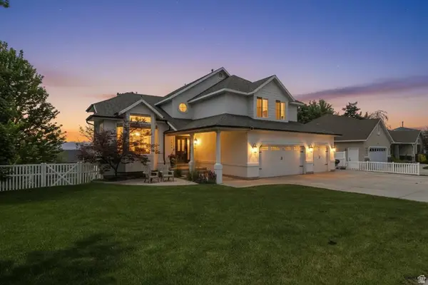 9970 S Summit View Dr E, Sandy, UT 84092