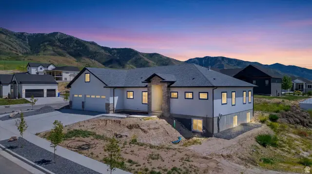 1088 E 200 N, Hyde Park, UT 84318 - #1