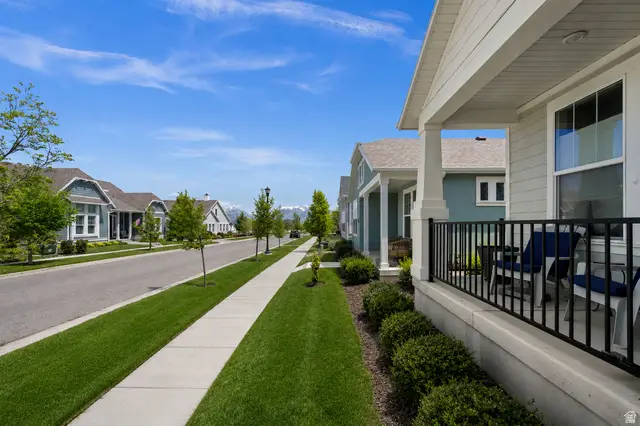 6031 W Mount Airy Dr, South Jordan, UT 84009 - #3