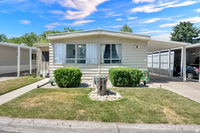 884 Storm Mountain Dr, Taylorsville, UT 84123 - #2