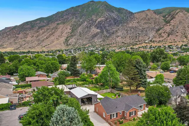245 E 200 N, Springville, UT 84663 - #1