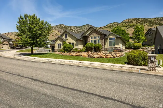 729 Eagle View Dr, Providence, UT 84332 - #3