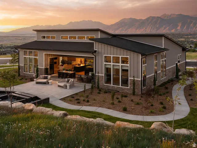 586 E Birch Ln, Elk Ridge, UT 84651 - #2