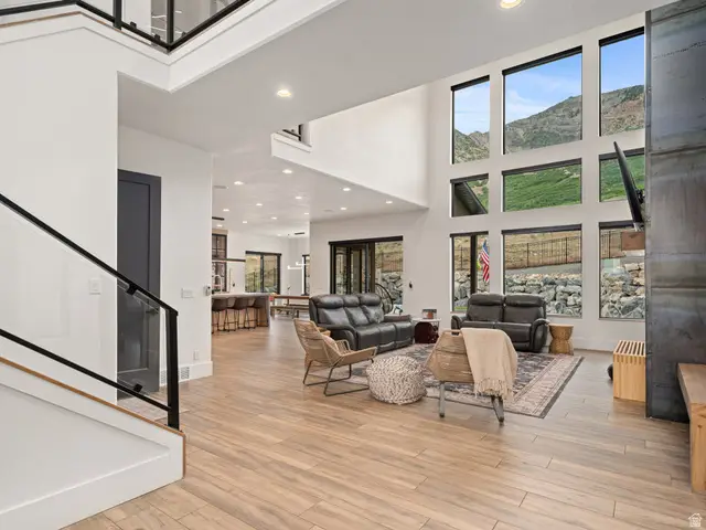 802 E Nebo Ave, North Ogden, UT 84414 - #2