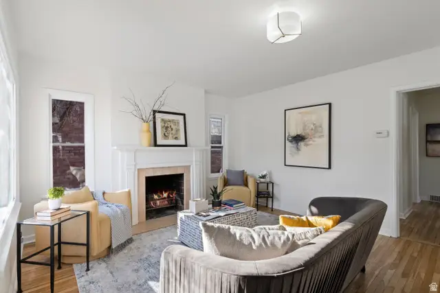 377 N 200 W, Salt Lake City, UT 84103 - #3