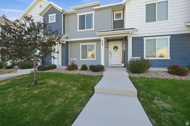 423 N Northshore Dr, Saratoga Springs, UT 84045 - #1