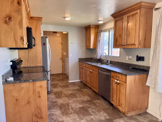 271 N 150 E, Delta, UT 84624 - #2