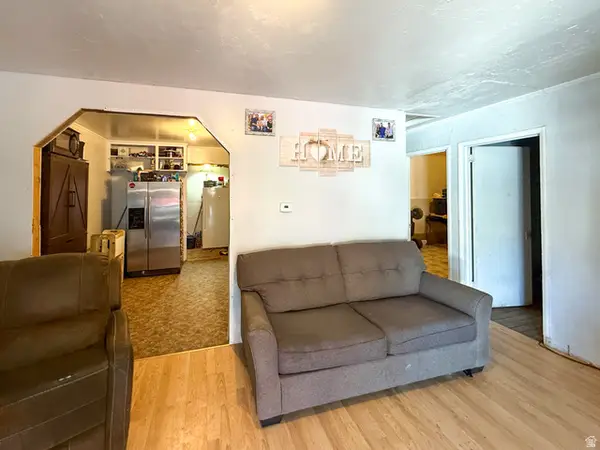157 Berkley Ave, East Carbon, UT 84520