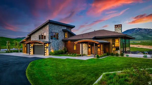 6215 N Horseshoe Ln, Mountain Green, UT 84050