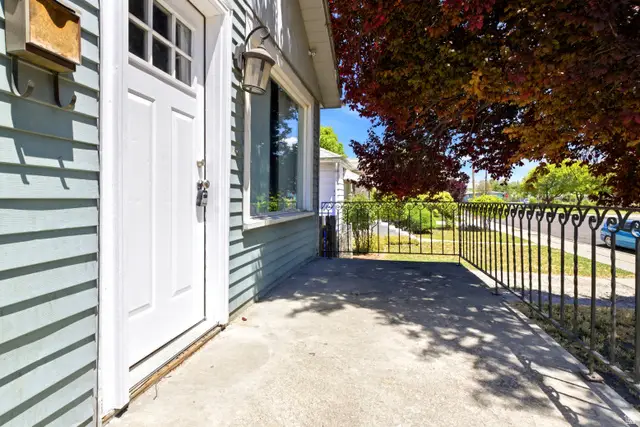 24 W Crystal Ave S, South Salt Lake, UT 84115 - #3