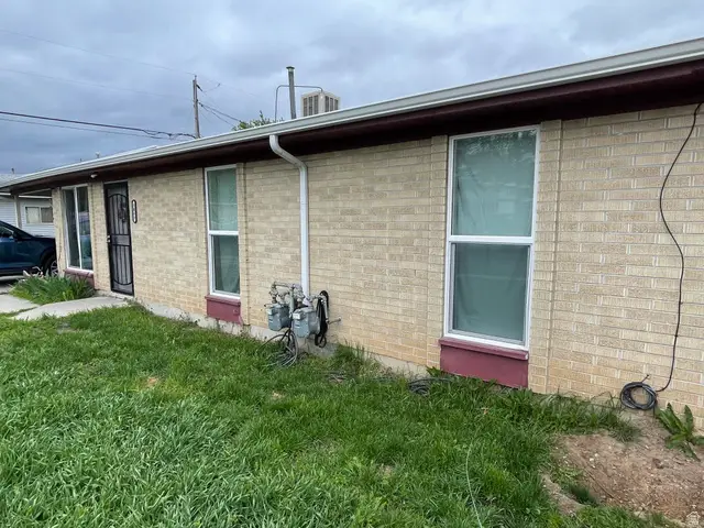 1069 W Wenco Dr S, Salt Lake City, UT 84104 - #3