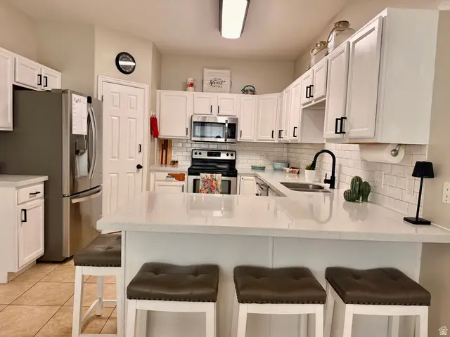 11766 S Lake Run Rd W, South Jordan, UT 84009 - #2