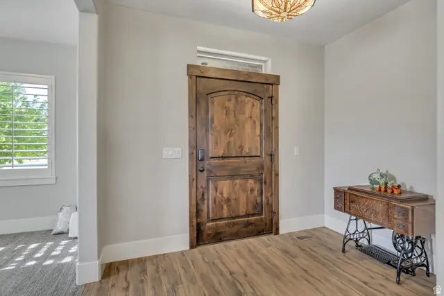 751 W Hillside Dr, Lehi, UT 84043 - #3