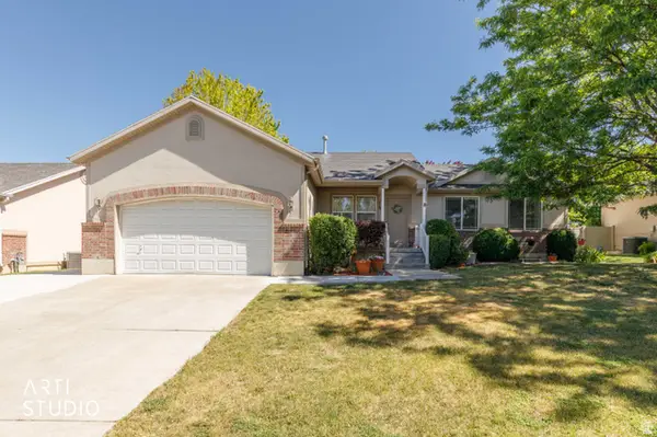 882 W 25 N, Clearfield, UT 84015