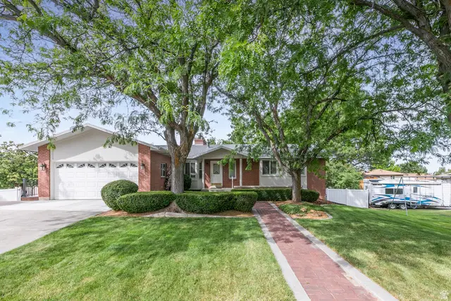 1148 E Raymond Rd, Fruit Heights, UT 84037 - #1