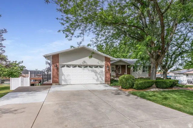 1148 E Raymond Rd, Fruit Heights, UT 84037 - #2