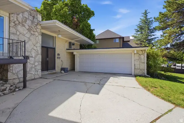 6557 S 2600 E, Cottonwood Heights, UT 84121 - #3