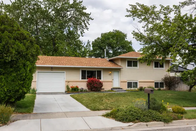 7492 S Claret St, Cottonwood Heights, UT 84121 - #1