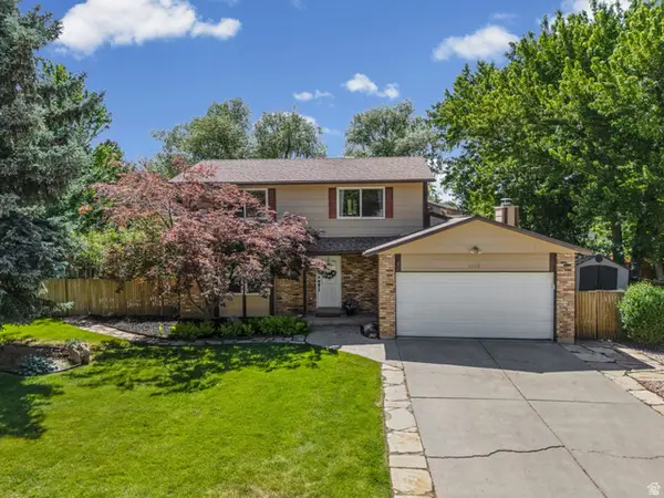 7268 S Macintosh Ln E, Cottonwood Heights, UT 84121
