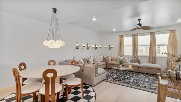 12996 S Cohab Canyon Ct, Riverton, UT 84096