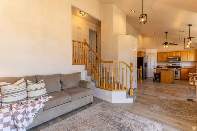 1016 W 1600 N, Lehi, UT 84043 - #3