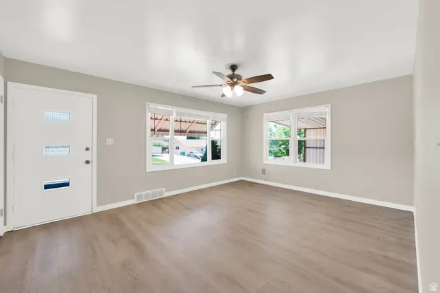 565 E 400 S, Clearfield, UT 84015 - #3