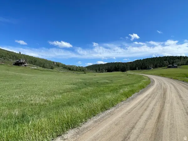 5 Ridge Dr #5, Freedom, WY 83120