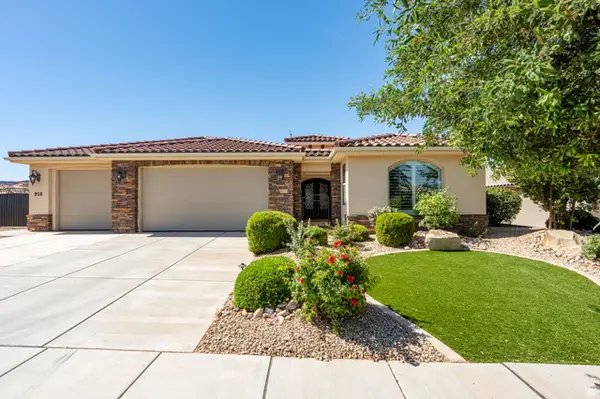 956 E Roadrunner Dr, Washington, UT 84780