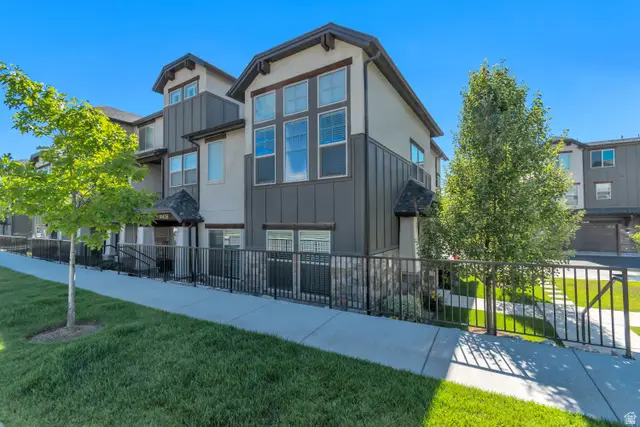10422 S Beetdigger Blvd, Sandy, UT 84070 - #1