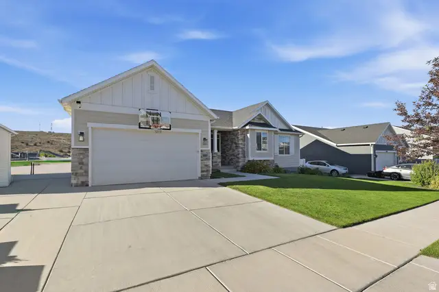 2607 E White Birch Dr, Eagle Mountain, UT 84005 - #3