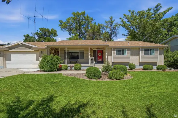 2570 W Blake Dr, Taylorsville, UT 84129