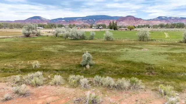 400 S River View Dr E, Torrey, UT 84775 - #1