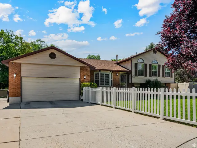 5547 S Harvey Heights Dr, Taylorsville, UT 84129 - #1