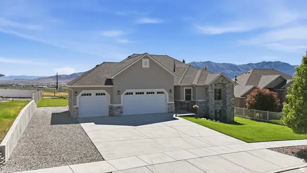 1098 N Valley View Dr, Tremonton, UT 84337