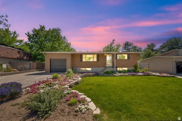 1142 E Turquoise Way, Sandy, UT 84094
