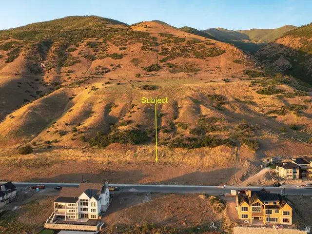 241 Rock Loft Ridge Dr, Fruit Heights, UT 84037 - #2