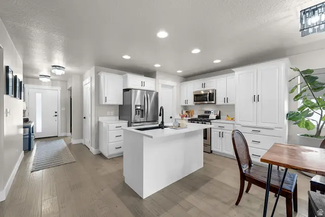 343 Red Rock Dr, Santaquin, UT 84655 - #2