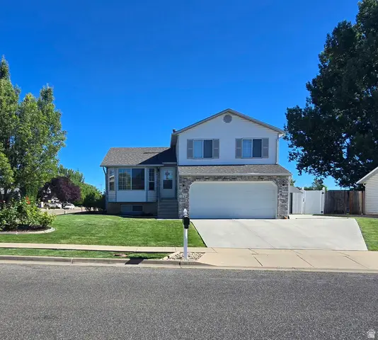 3307 W 4975 S, Roy, UT 84067 - #1