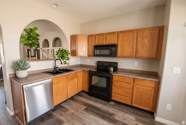 238 N Caleb Dr, North Salt Lake, UT 84054 - #3
