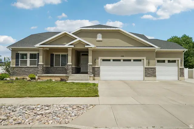 1168 E Canyon Dr, South Weber, UT 84405 - #2