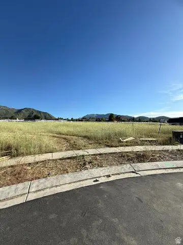 557 N Olivia Cir #21, Elk Ridge, UT 84651