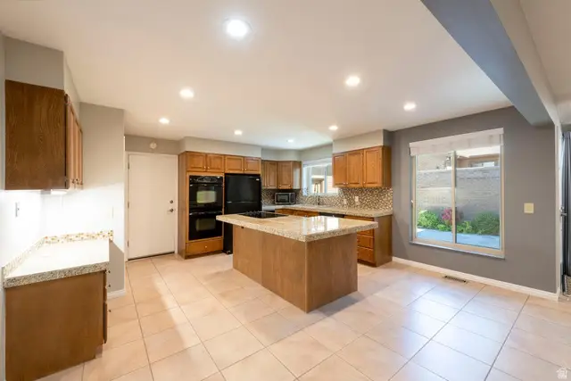 6212 S 1080 E, Murray, UT 84121 - #3