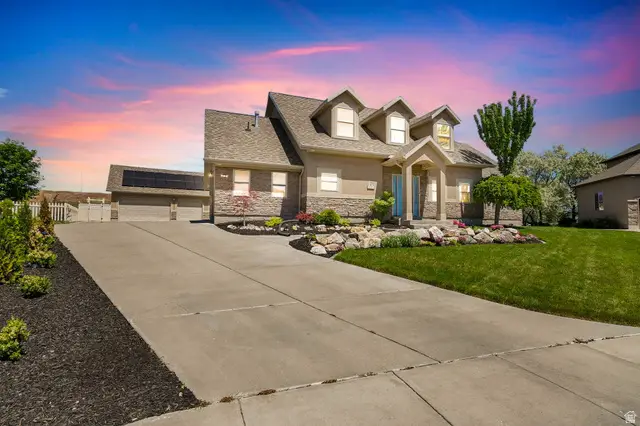 849 Saint Andrews Dr, Syracuse, UT 84075 - #1