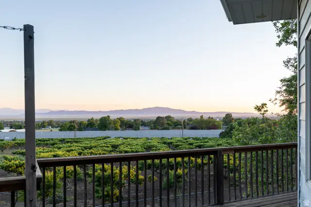 177 N Mountain Rd, Fruit Heights, UT 84037 - #1