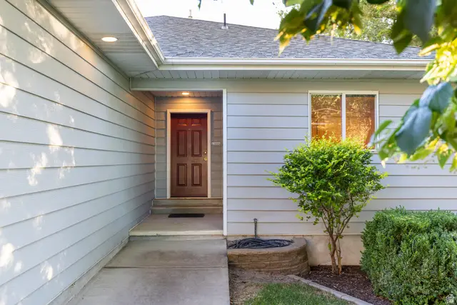 177 N Mountain Rd, Fruit Heights, UT 84037 - #3