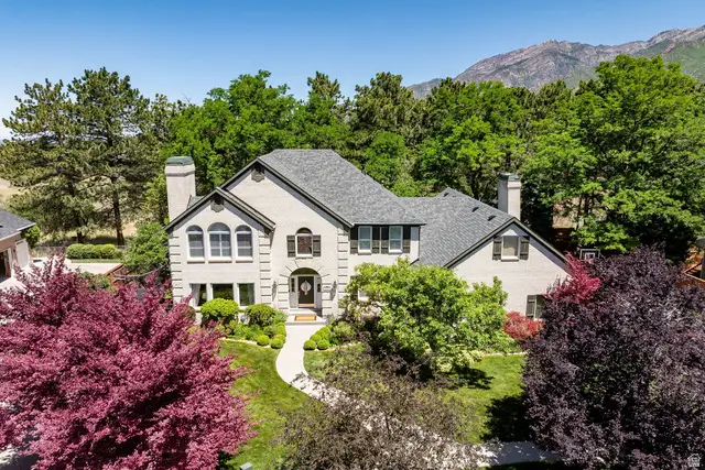 3329 E Tall Pine Ln S, Cottonwood Heights, UT 84121 - #2
