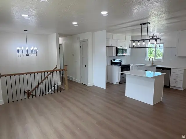 2236 S 300 W, Clearfield, UT 84015 - #3